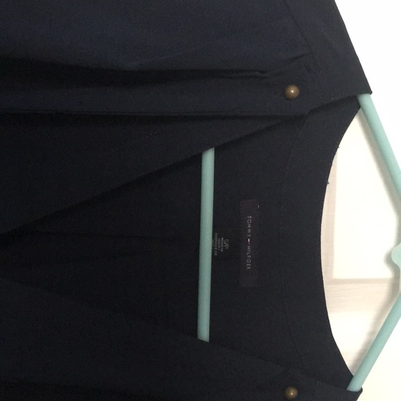 Tommy Hilfiger sleeveless navy blouse - Picture 4 of 5